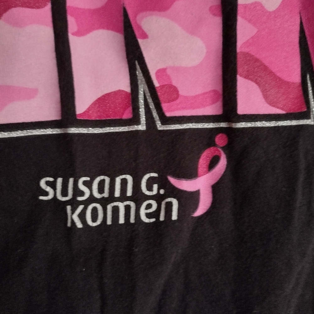 "SOLD 🪖 in PINK" Susan G Komen T-shirt - Picture 6 of 13